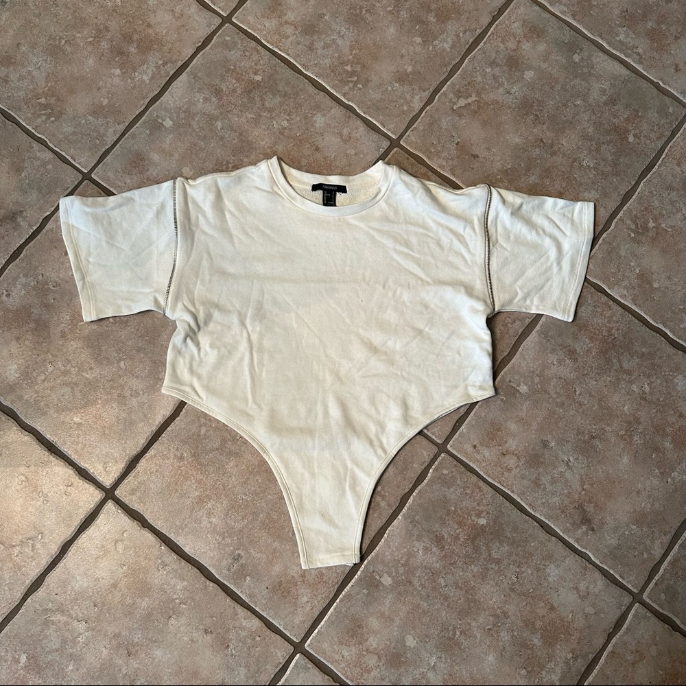 Asymmetrical cotton top